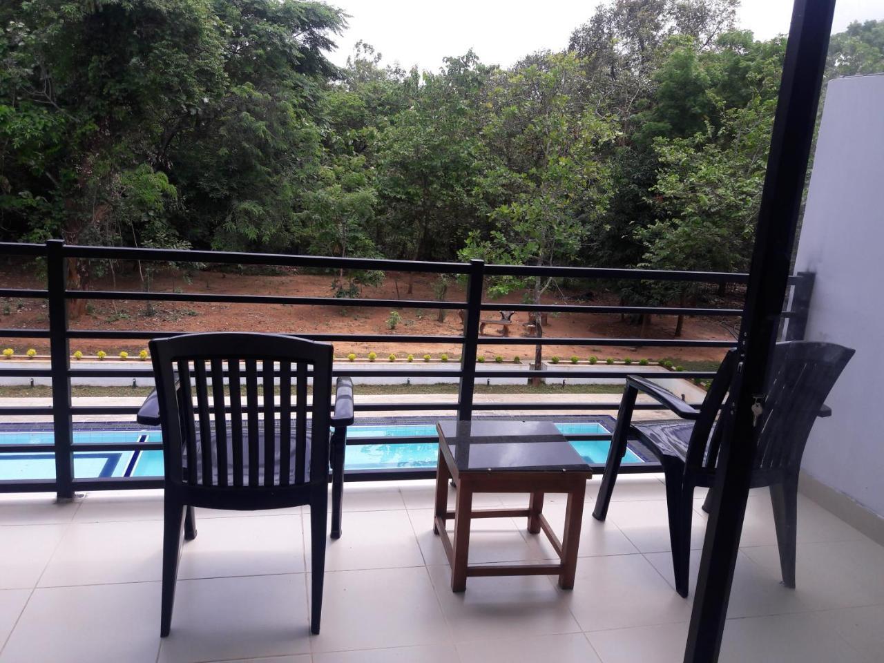 Lavish Resort - Sigirya Sigirîya Extérieur photo